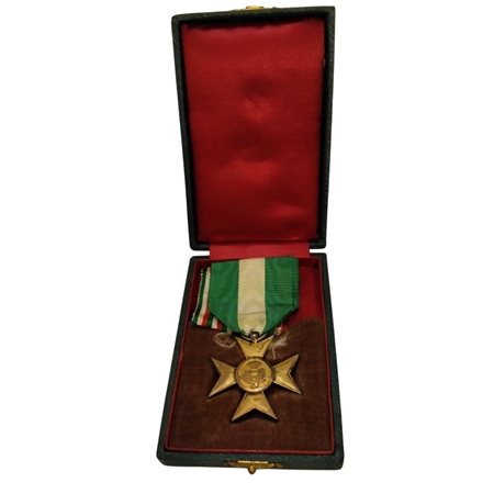  
Croce di anzianità primo quarto  XX sec.
 35x35 mm