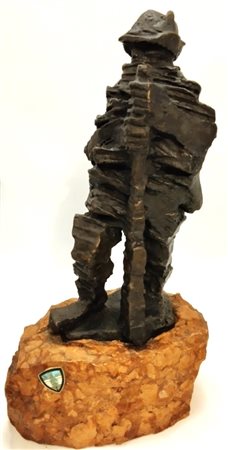  
Alpino nella tormenta metà XX sec.
bronzo, fusione a cera persa 41 cm