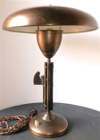  
Lampada prima metà XX sec.
 32x45