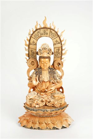  Scultura in avorio  Cm 51×27,5×17,5