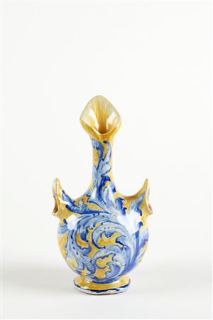 Angelo Minghetti (Bologna, 1822 - Bologna, 1885) 
Vaso fioriera  1890 
 Cm 17x10,5x8