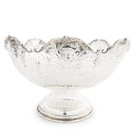 Alzata in argento 80 con decorazione di frutti a sbalzo