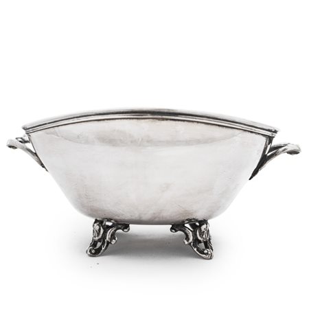 Piccola alzata ovale in argento 800 con piedini