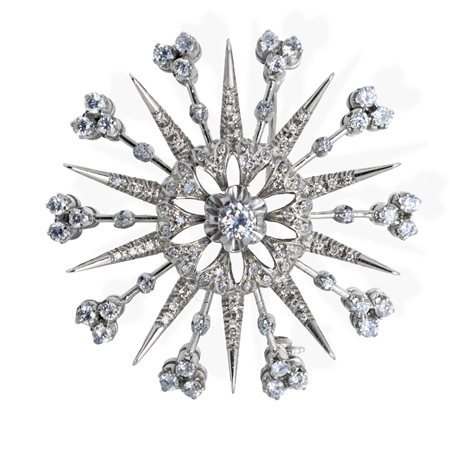 Spilla a stella in oro bianco con brillanti