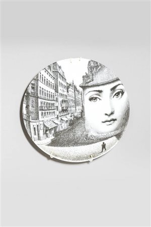 FORNASETTI, nel gusto di<BR>Un piatto "Variazioni"