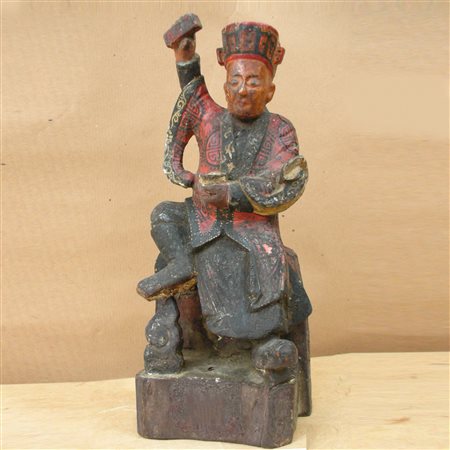 Giudice, scultura in legno