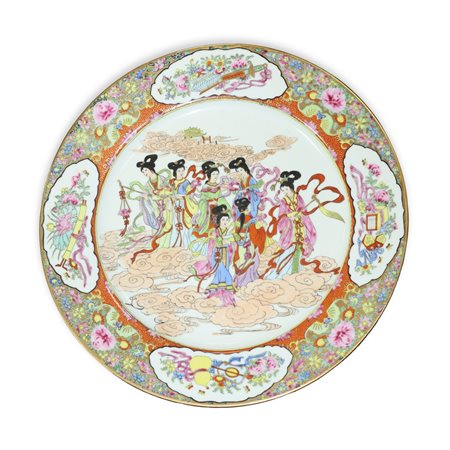 Piatto cinese da muro in porcellana decorata a mano con scene femminili