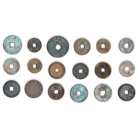 Gruppo composto da 18 monete in rame di varie dinastie