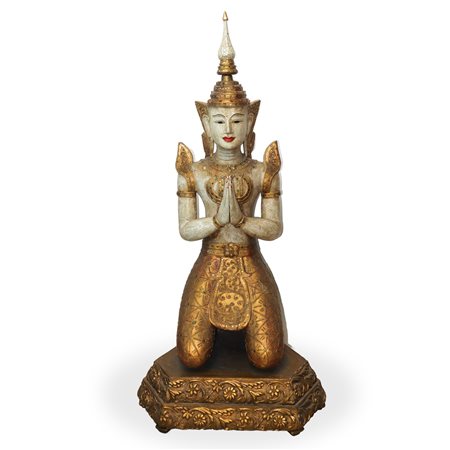 Guerriero Thailandese, scultura in legno dorato e laccatocon base dorata, Fine 19° secolo 