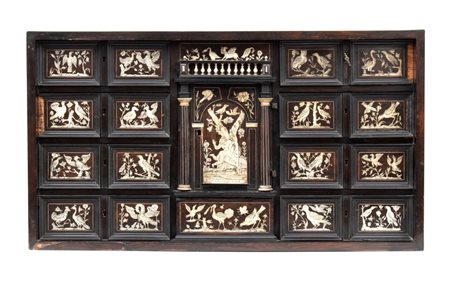   Stipo monetiere in legno ebanizzato con intarsi in osso - Roma, Fine XVII - inizi XVIII secolo