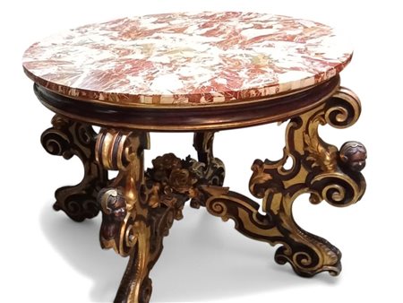   Tavolo tondo in legno dorato e ebanizzato - Roma, inizio XIX secolo