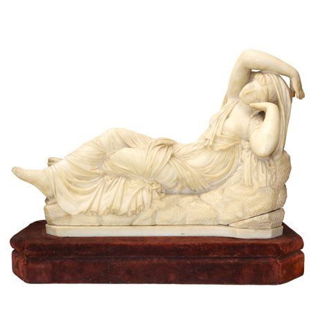 Arianna dormiente, scultura in alabastro su base in legno, primi 19° secolo