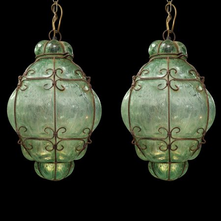 Coppia di lanterne da esterno in vetro di Murano verde con dettagli in metallo 