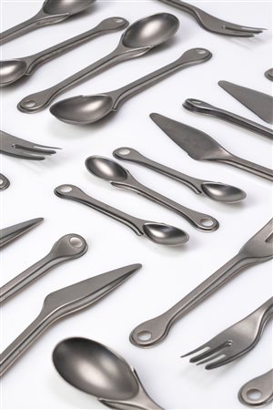 Enzo Mari (1932)  - Servizio modello 'Piuma', 1996