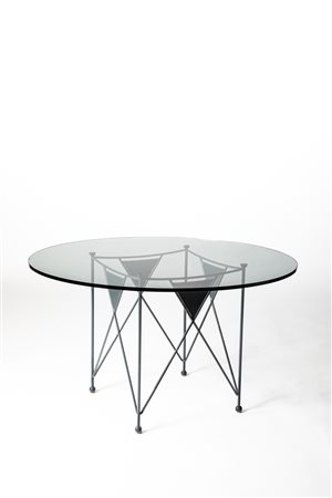 Frank Lloyd Wright (1867 - 1959)  - Tavolo modello 'Midway 3', 1914