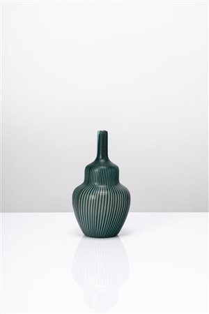 Carlo Scarpa - Paolo Venini (1906 - 1978, 1895 - 1959)  - Vaso della serie 'Tessuti Battuti', 1989