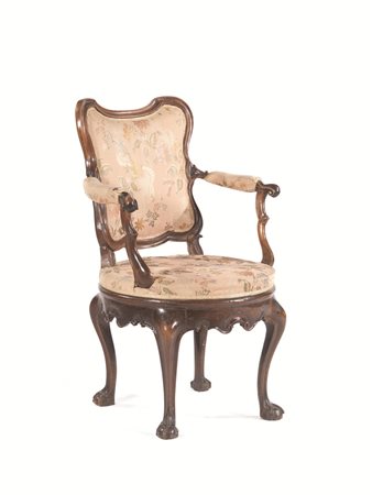 POLTRONA GIREVOLE DA SCRIVANIA, VENEZIA, MET&Agrave; SECOLO XVIII in noce con...