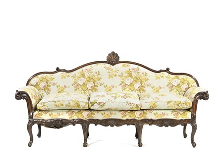 DIVANO A VENTAGLIO, VENETO, MET&Agrave; SECOLO XVIII in legno con schienale...