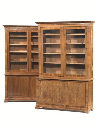 COPPIA DI LIBRERIE, SECOLO XIX impiallacciate a quattro sportelli di cui i...