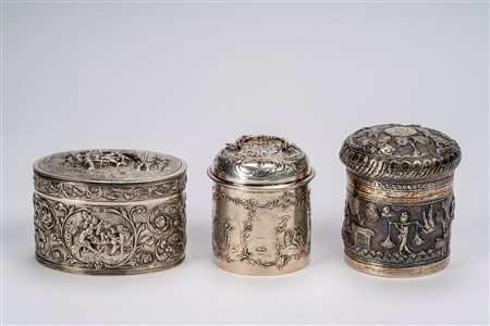 Gruppo di tre scatole, Holland and India, first half of the 20th century