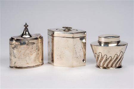 Gruppo di tre scatole porta tè, England, first half of the 20th century