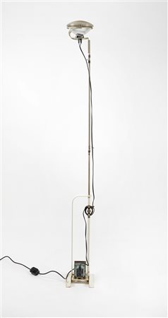 Achille Castiglioni - Pier Giacomo Castiglioni (Milano, 16/02/1918 - Milano, 02/12/2002) , (Milano, 22/04/1913 - Milano, 27/11/1968) 
Lampada "Toio" 
 Cm 210x17⌀