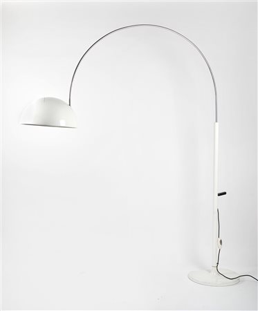 Joe Colombo (Milano, 30/07/1930 - Milano, 30/07/1971) 
Lampada da terra 'Coupé 
 Cm (h max) 230x40ø