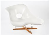 Charles & Ray Eames  
"La Chaise" 
  Cm 88x147x87
