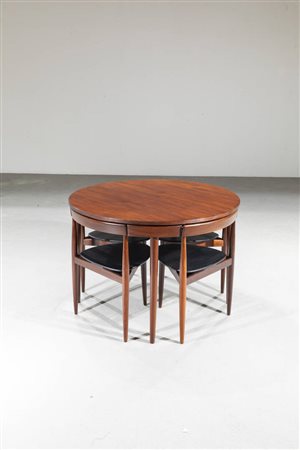 HANS HOLSEN<BR>Set da pranzo con tavolo e quattro sedie