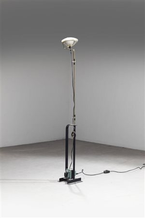 ACHILLE E PIER GIACOMO CASTIGLIONI<BR>Lampada da terra mod. Toio