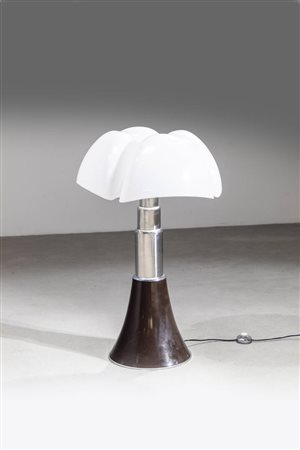 GAE AULENTI<BR>Lampada mod. Pipistrello