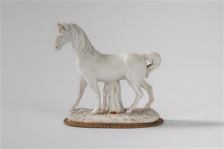 Cavallo su base ovale a zolla in biscuit. Sèvres, 1770 circa