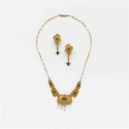 Demi-parure: collier ed orecchini in oro giallo con zaffiri ovali e perle. g....