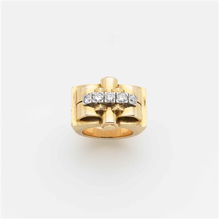 REGNER PARIS Anello in oro giallo con al centro 5 diamanti taglio brillante...