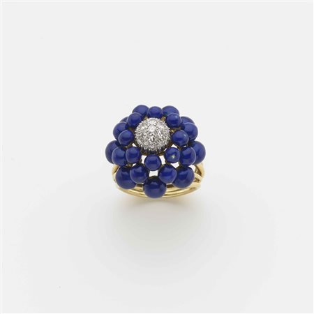 Anello in oro giallo con boules smaltati in blu e una mezza a pavè di...