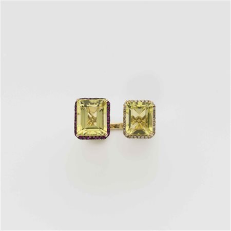 Anello in oro giallo con due quarzi lemon ottagonali taglio a gradini uno...