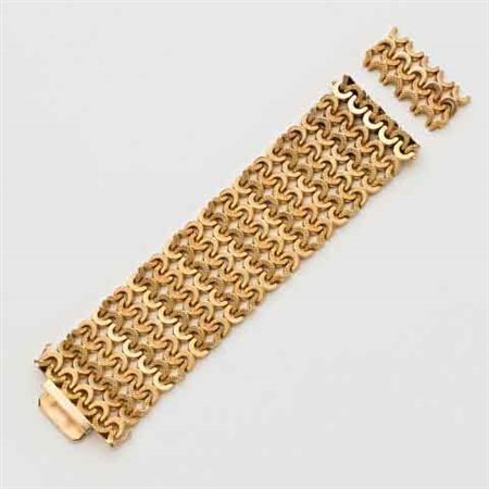 Bracciale in oro giallo modulare liscio e zigrinato, con maglia per...