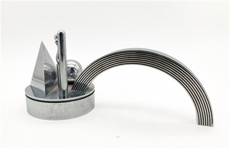 LUCIO DEL PEZZO "Piccolo arcobaleno" 1971
scultura multiplo in acciaio cromato
c