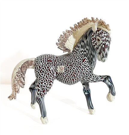 Mario Costantini Scultura raffigurante cavallo in vetro soffiato a murrine. Mura