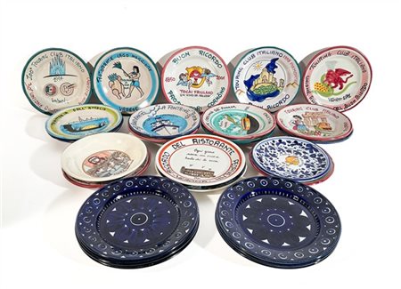 Lotto composto da piatti di varie manifatture tra cui quella finlandese Arabia