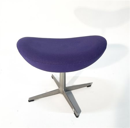 Arne Jacobsen Poggiapiedi della poltrona modello "Egg Chair". Produzione Fritz H