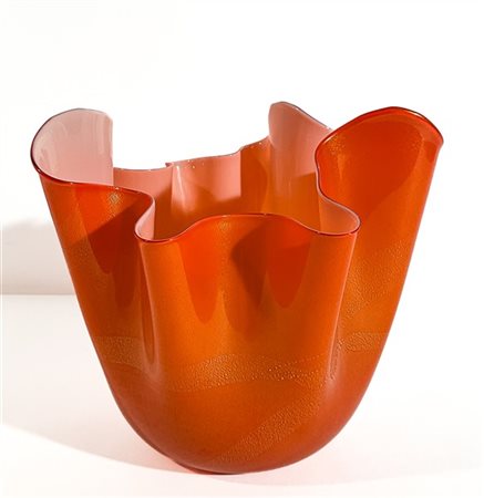 Fulvio Bianconi Vaso "fazzoletto" in vetro incamiciato arancione con applicazion
