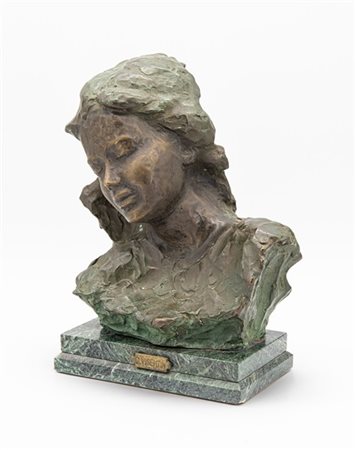 Gianni Visentin "Busto femminile" 
multiplo in bronzo su base in marmo verde alp