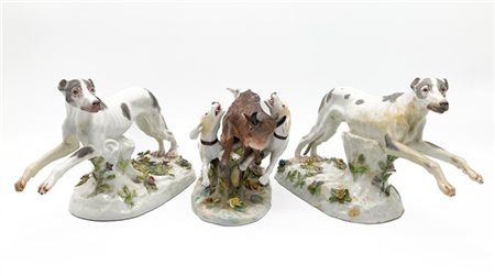 Manifatture diverse, secolo XIX-XX. Lotto composto da un gruppo di porcellana d