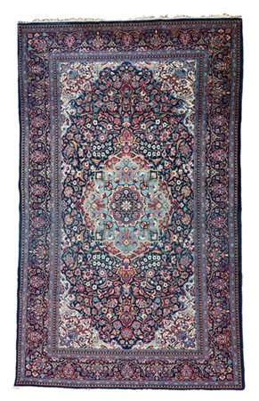 Tappeto Keshan, Persia, secolo XX. Decoro con medaglione polilobato con puntali