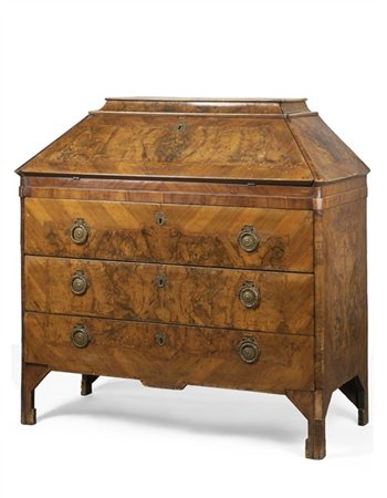 Ribalta a urna lastronata e filettata in noce e radica di noce, fronte a tre ca