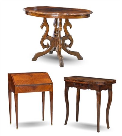 Lotto composto da una ribaltina in mogano (cm 67x90x41), un tavolino da gioco c