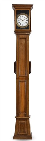 Orologio cassalunga del tipo Morbier con cassa in noce, quadrante in smalto bia