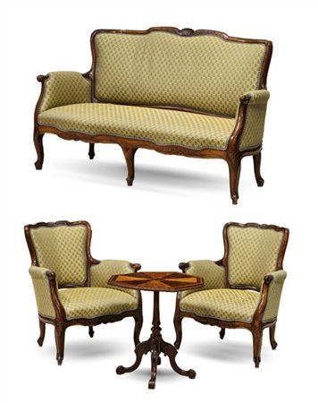 Lotto composto da una fornitura da salotto con divano e coppia di poltrone, sch