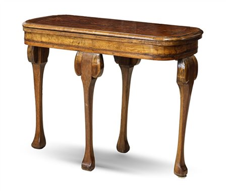 Tavolino da gioco lastronato in radica e filettato in legni chiari con piano a